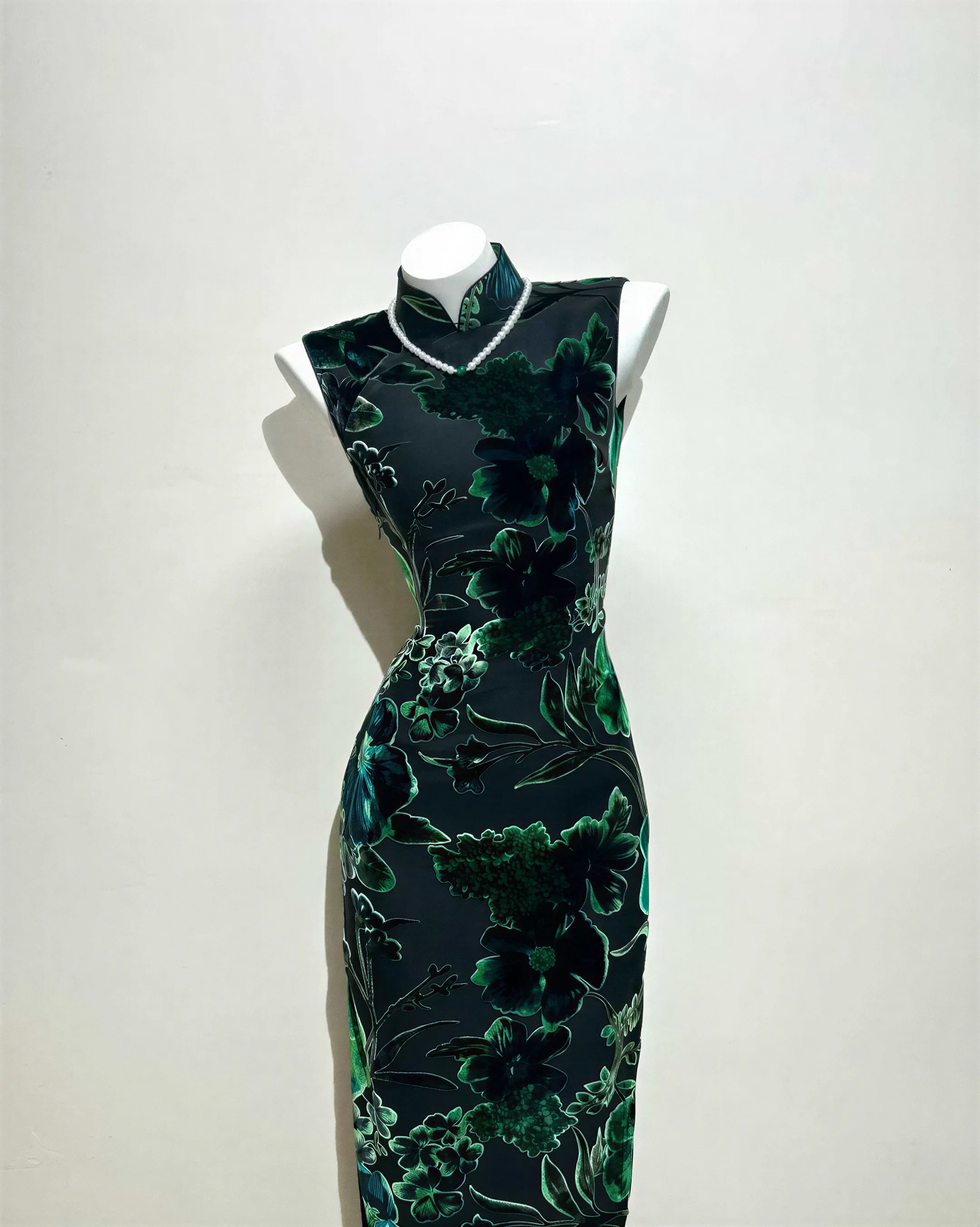 The Emerald Velvet - Vista 9